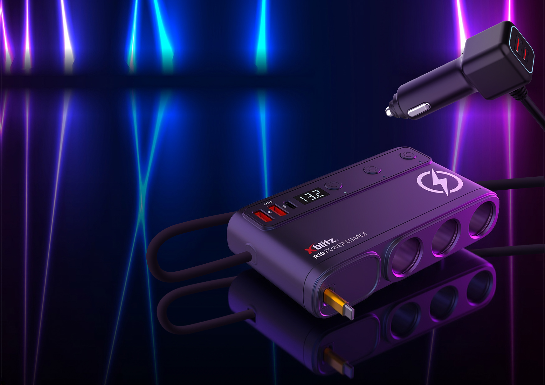 Rozdzielacz Xblitz R10 używany w trakcie podróży jako źródło zasilania dla wielu urządzeń